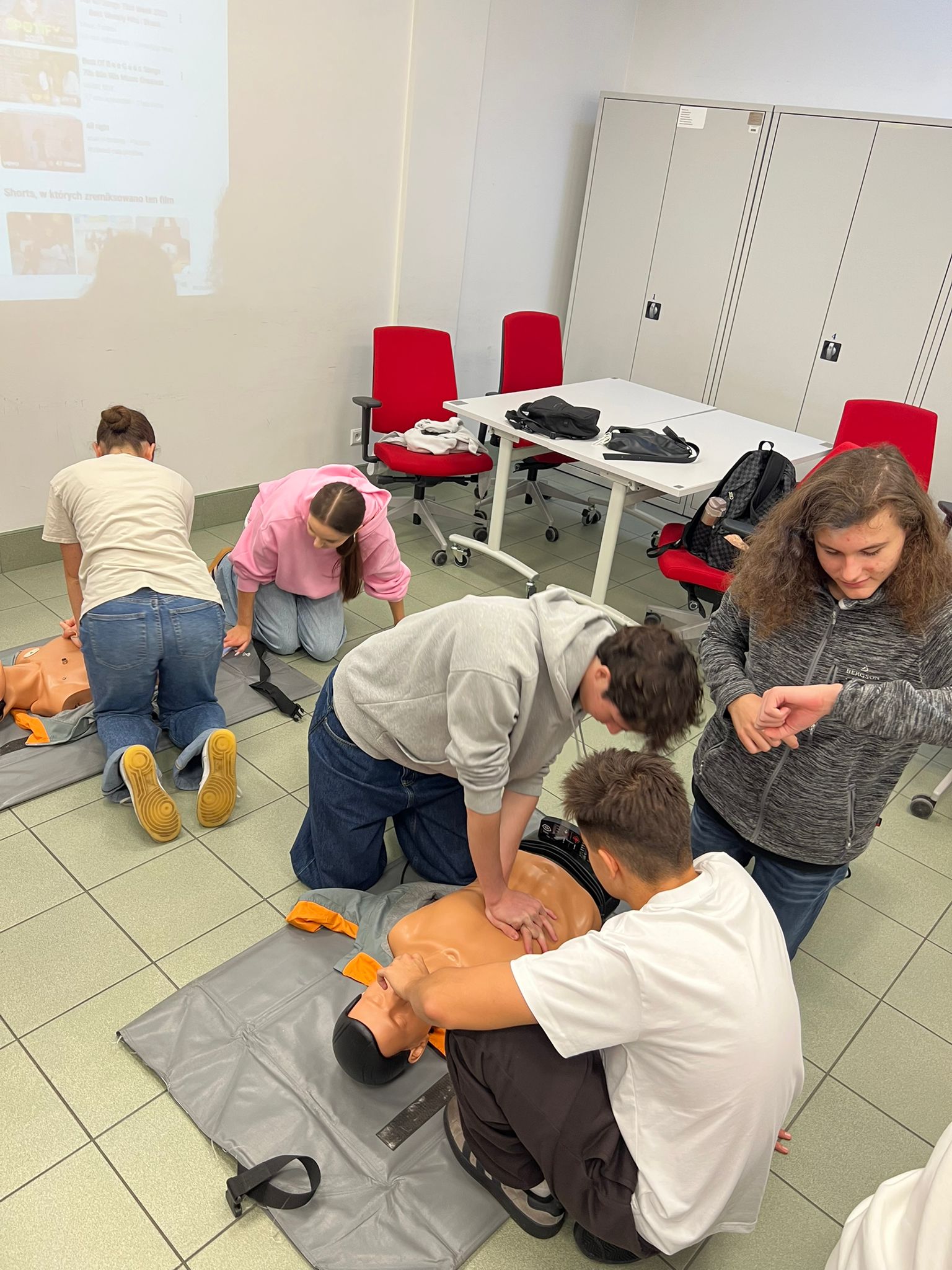 Kurs pierwszej pomocy dla szkół ponadpodstawowych