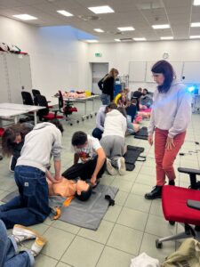 Kurs pierwszej pomocy dla szkół ponadpodstawowych