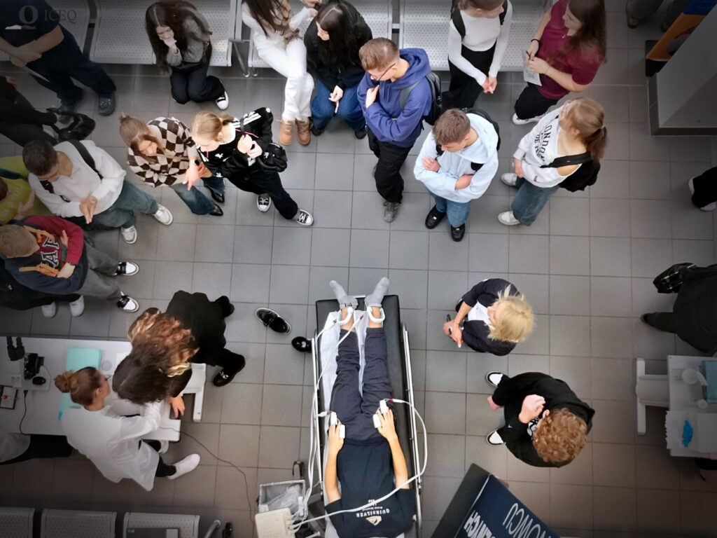 Przestrzeń możliwości – warsztaty dla licealistów w CDiSM podczas ICEQ 2025